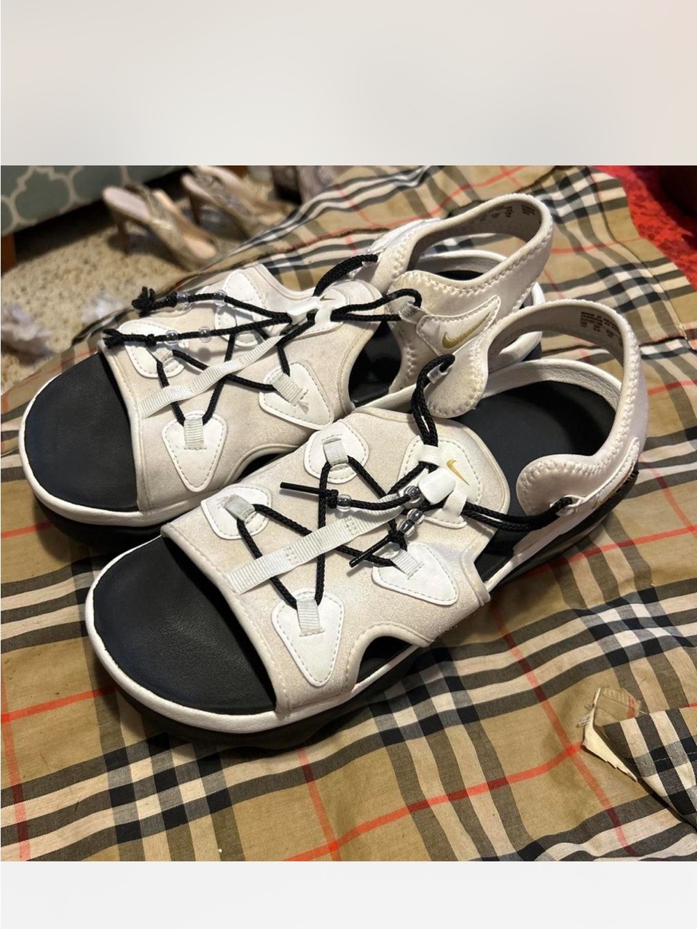 Nike Women's White and Black Sport Sandals with Elastic Toggle Lacing
